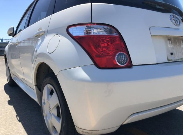 2005 Toyota IST
